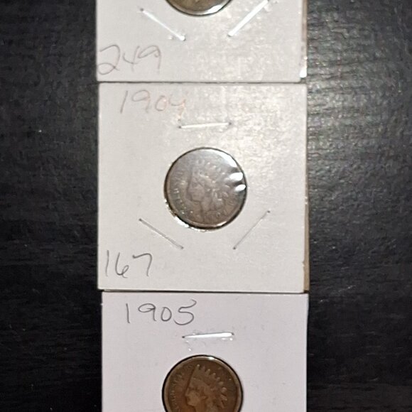 Lot of 9 1900's Indian Head Pennies... Nice Details... In Protective Sleeves - Picture 3 of 6